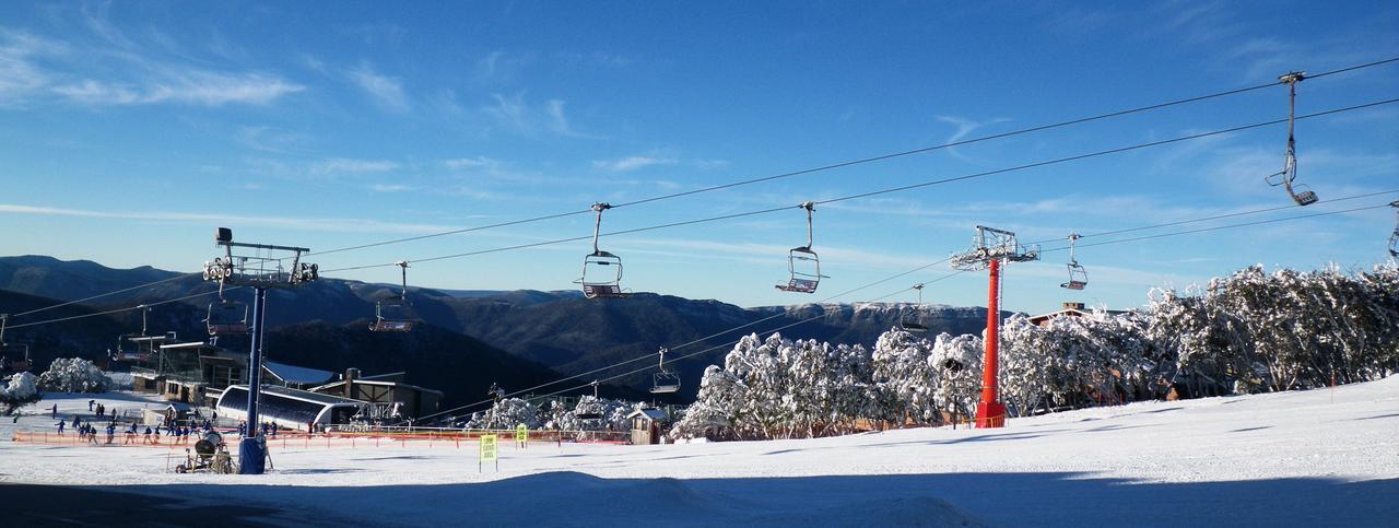 Ski Club Of Victoria - Ivor Whittaker Lodge Mount Buller Exterior foto